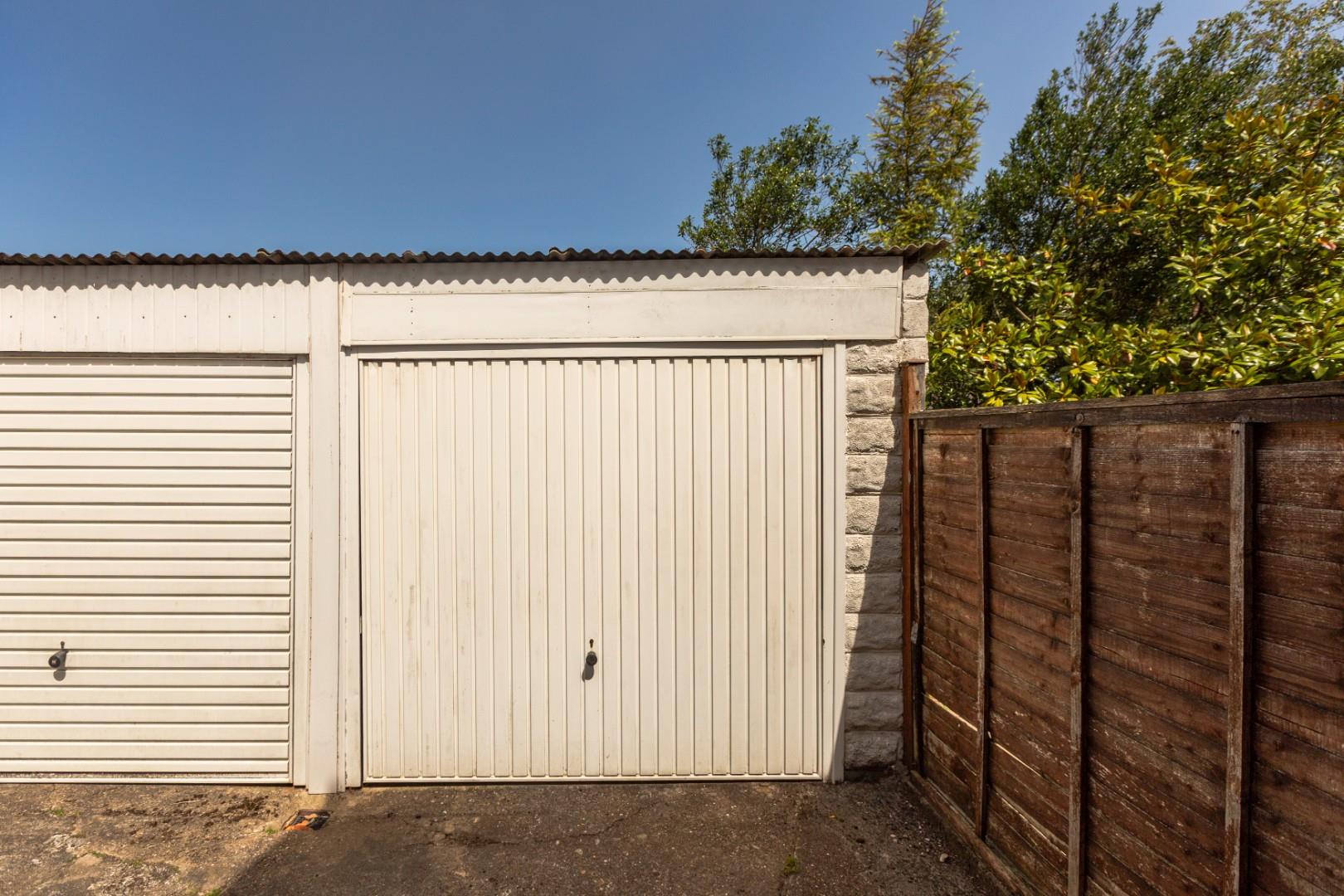 Overland Close, Mumbles, Swansea, SA3 4LR